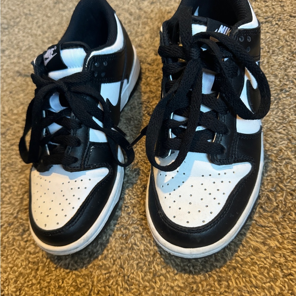 Panda Nike Dunks - image 3
